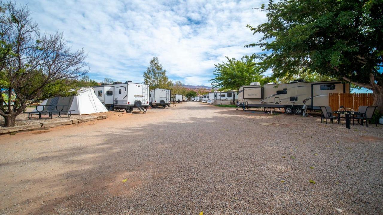 FunStays Glamping Setup Tent in RV Park #2 OK-T2 Moab Eksteriør billede